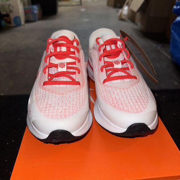 Nike Journey Run Women's SIZE 6 White Lt Crimson NEW Running Shoes FJ7765-111 - Picture 2 of 7